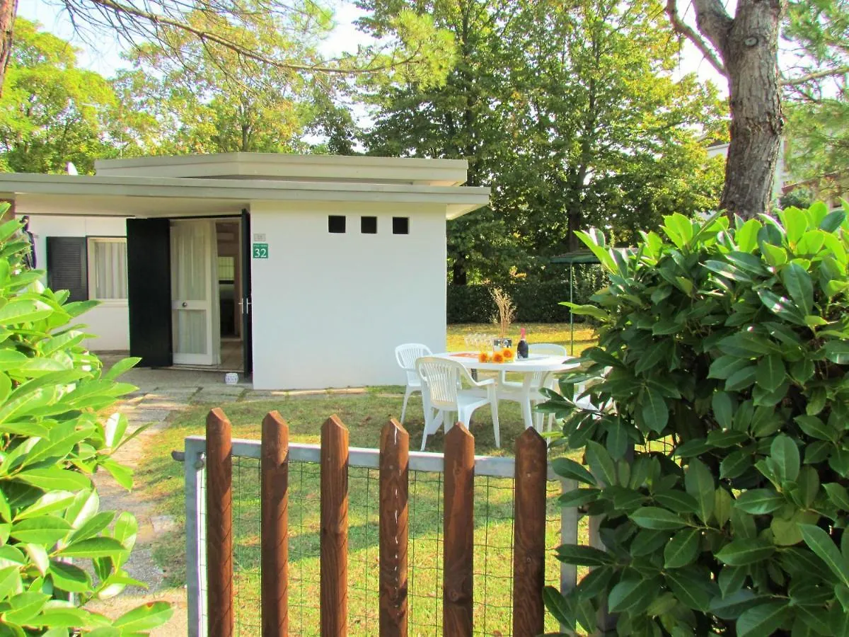 Quiet Charm Near The Beach - Beahost Bibione 0*,