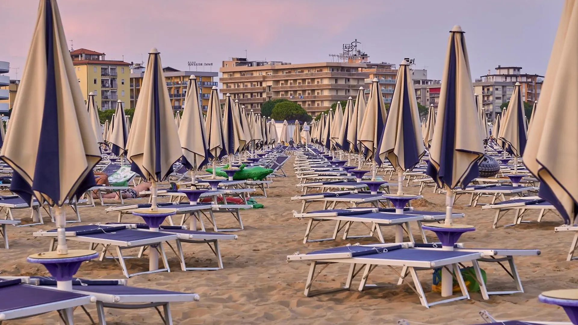 Villa Quiet Charm Near The Beach - Beahost Bibione